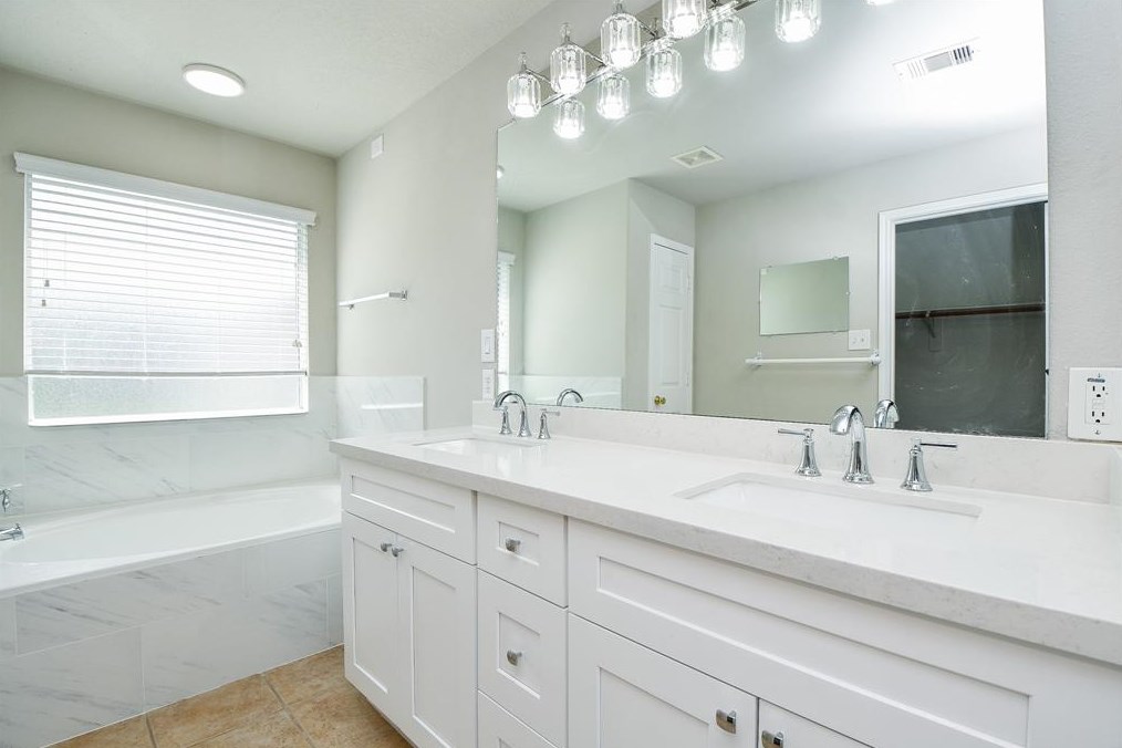 2943 Intrepid Elm St, Houston TX  77084-4281 exterior