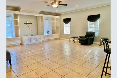 8303 Lanham Lane, Houston, TX 77075 - Photo 9