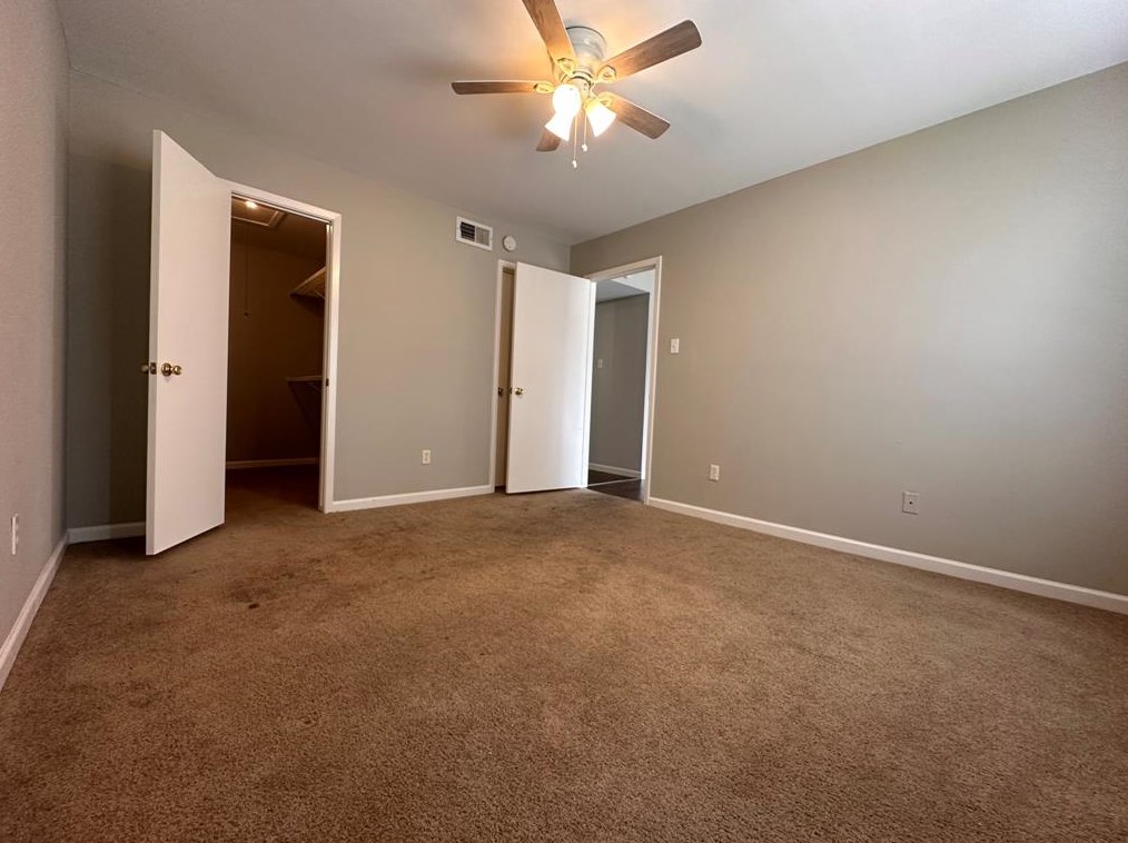 2025 Augusta Dr, Houston TX  77057-3759 exterior