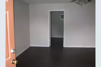 3812 Wipprecht #18B, Houston, TX 77026 - Photo 1