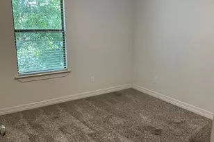 210 S Tesch St, Bellville, TX 77418 - Photo 25