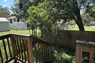 210 S Tesch St, Bellville, TX 77418 - Photo 31