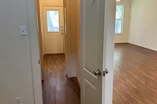 210 S Tesch St, Bellville, TX 77418 - Photo 11