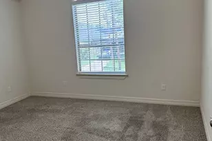 210 S Tesch St, Bellville, TX 77418 - Photo 13