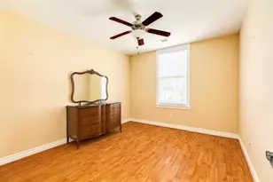 902 22nd St, Galveston, UT 77550 - Photo 9