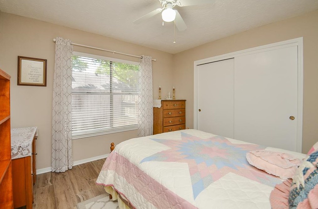 16239 Salida De Sol Dr, Houston TX exterior