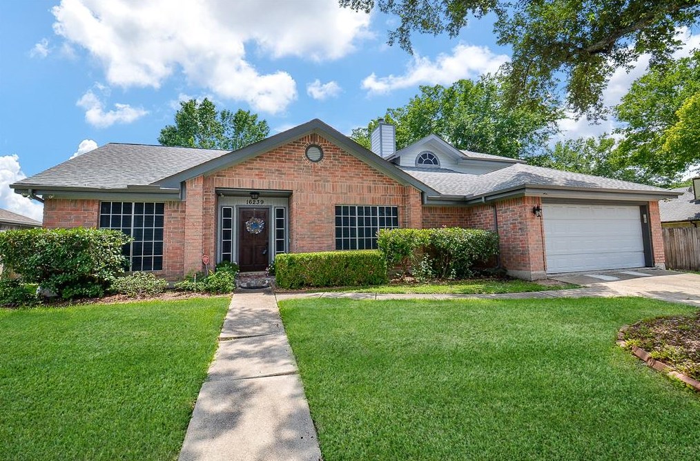 16239 Salida De Sol Dr, Houston TX exterior