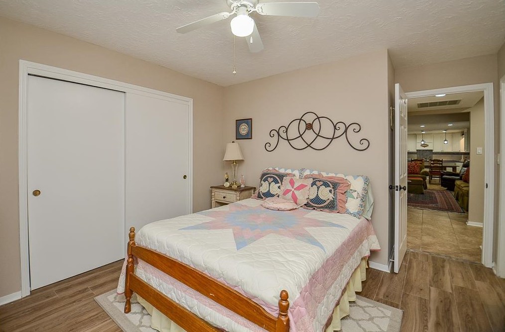 16239 Salida De Sol Dr, Houston TX exterior