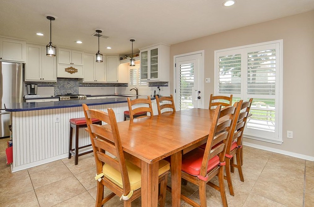 16239 Salida De Sol Dr, Houston TX exterior