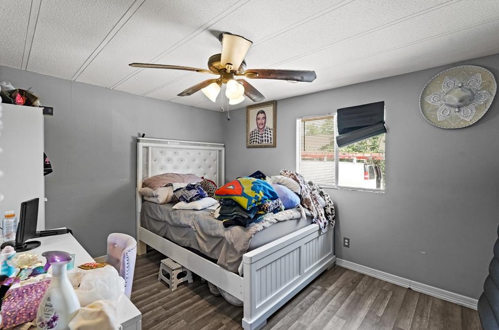 718 Mnr St, Houston TX  77015-4136 exterior