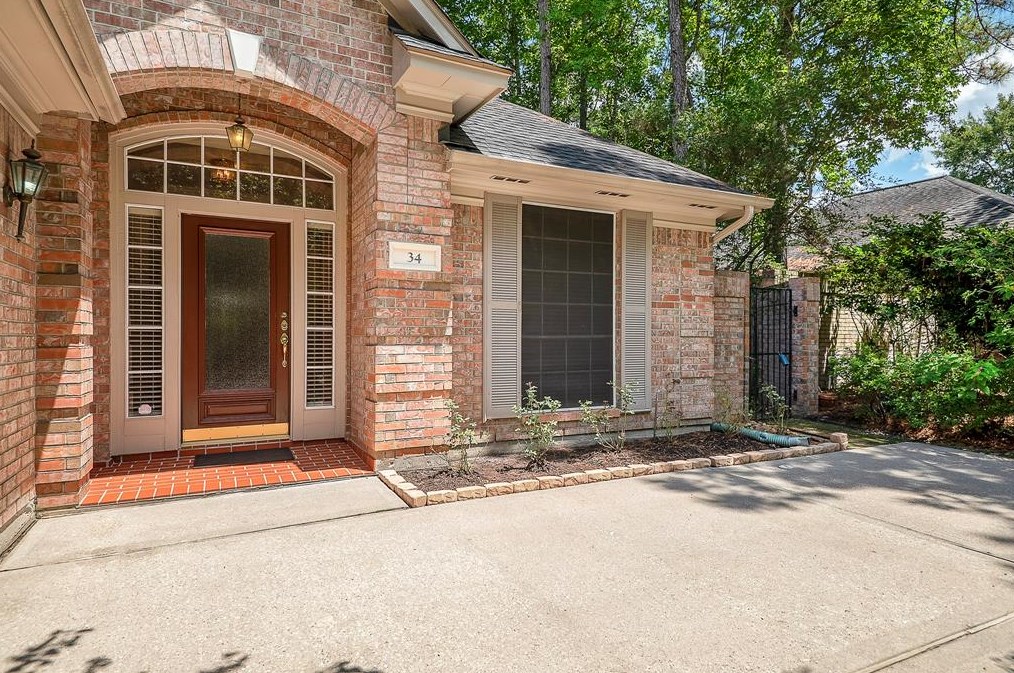 34 Reflection Pt, Spring TX  77381-3637 exterior