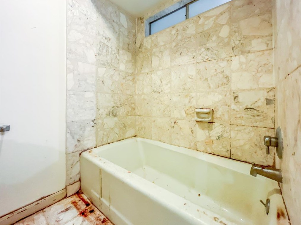 7310 San Ramon Dr, Houston TX  exterior