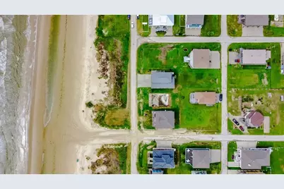 1337 Emerald Drive, Crystal Beach, TX 77650 - Photo 5