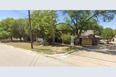 515 Roy St, Kerrville, TX 78028 - Photo 3