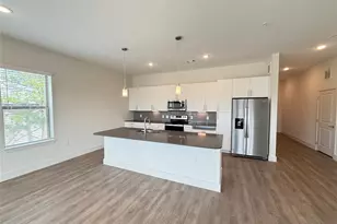 641 W Crosstimbers St, Houston, TX 77018 - Photo 3