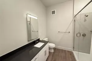 641 W Crosstimbers St, Houston, TX 77018 - Photo 5