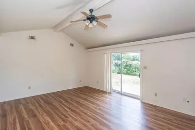 8111 Dellanera Drive, Hitchcock, TX 77563 - Photo 5