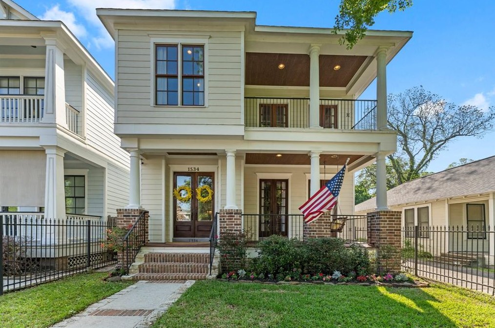 1534 Waverly, Houston TX  77007-1442 exterior