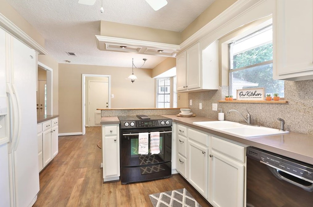 14119 Cypress Frst Dr, Houston TX  77070-4013 exterior