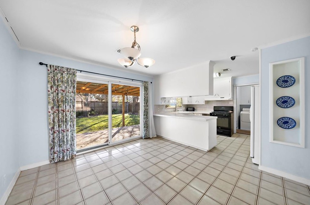 6213 Grape St, Houston TX  77074-7421 exterior