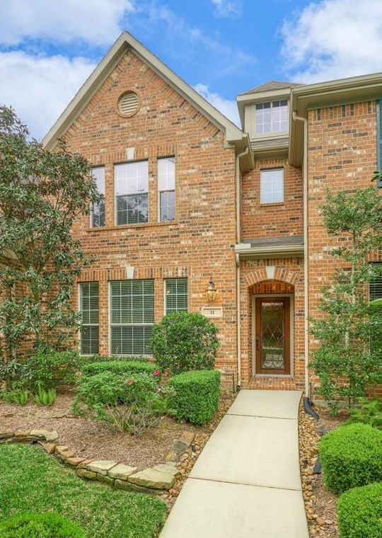 11 Innerwoods Pl, Spring TX  77382-1237 exterior