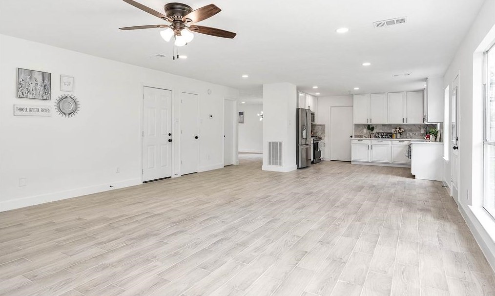 2715 Woodcreek Mdw Ln, Houston TX  77073-3149 exterior