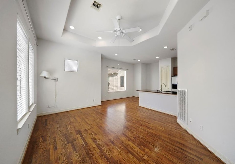 3852 Ctr St, Houston TX  77007-5842 exterior
