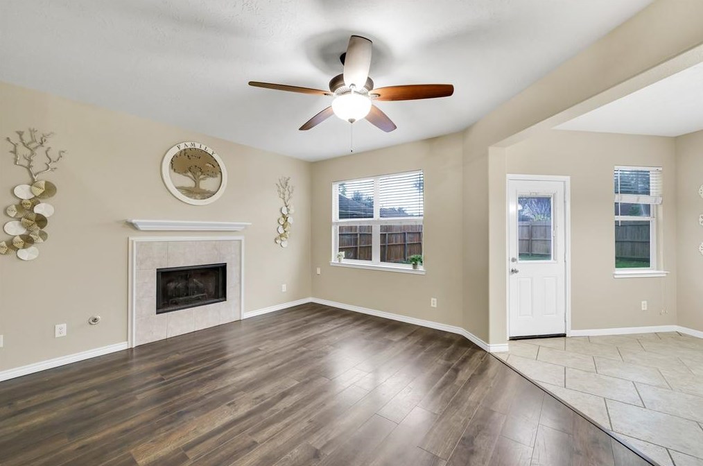 9322 Colt Cyn Ln, Houston TX  77089-5640 exterior