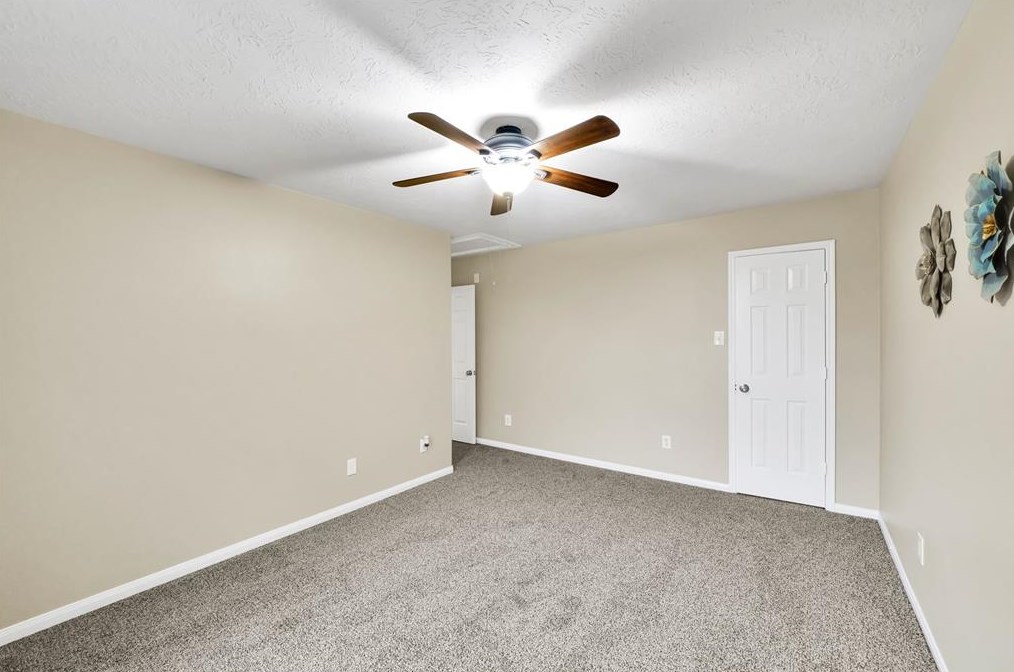 9322 Colt Cyn Ln, Houston TX  77089-5640 exterior