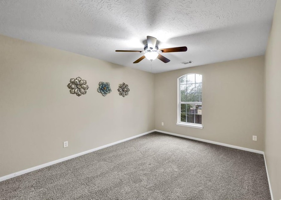 9322 Colt Cyn Ln, Houston TX  77089-5640 exterior