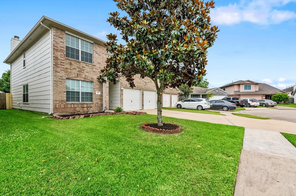 13515 Naples Bridge Rd, Sugar Land TX  77498-2265 exterior