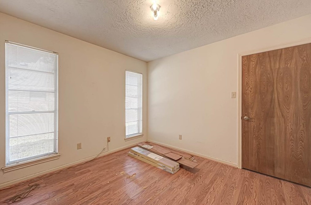 8903 Abbeydale Dr, Houston TX  77031-3002 exterior