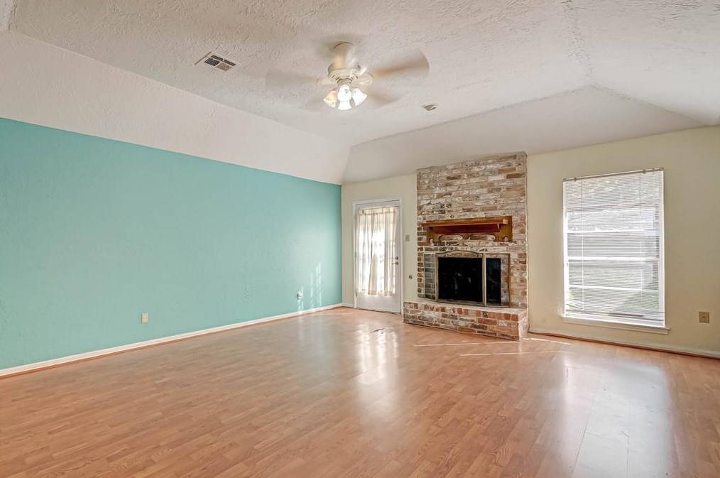 8903 Abbeydale Dr, Houston TX  77031-3002 exterior