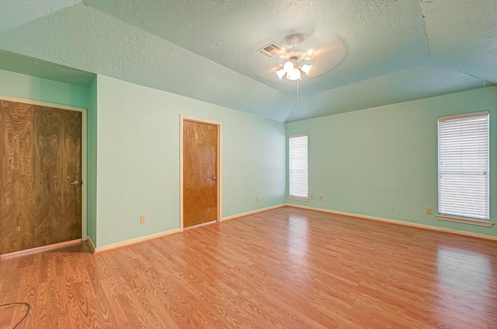 8903 Abbeydale Dr, Houston TX  77031-3002 exterior