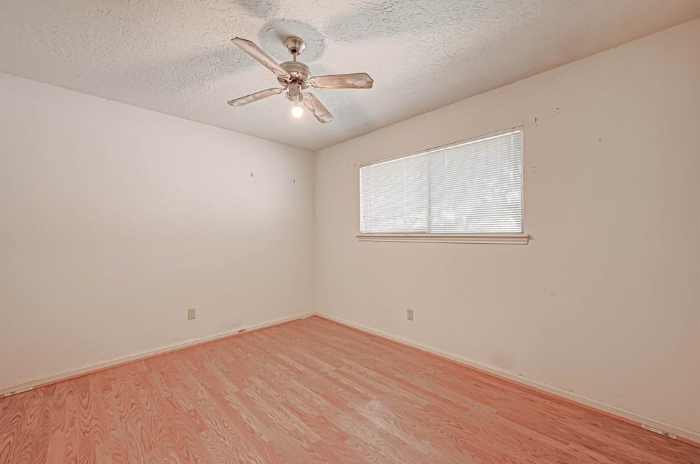 8903 Abbeydale Dr, Houston TX  77031-3002 exterior