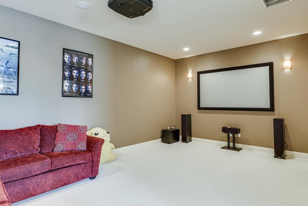 1105 Lakewood Hl Ter, Austin TX  78732-2387 exterior