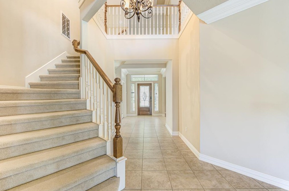 14214 Cloud Cliff Ln, Houston TX  77077-1783 exterior