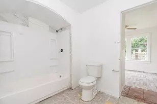 1817 McDaniel St, Houston, TX 77093 - Photo 15