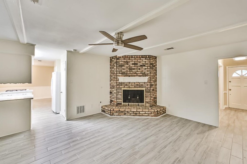 8511 Triola Ln, Houston TX  77036-5561 exterior