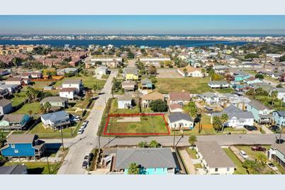 2126 71st Street, Galveston, TX 77551 - Photo 1