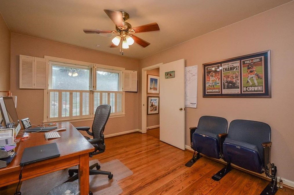 918 Stonecrest Dr, Houston TX  77018-7522 exterior