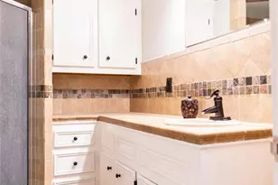 603 S McCarty Ave, Eagle Lake, TX 77434 - Photo 13