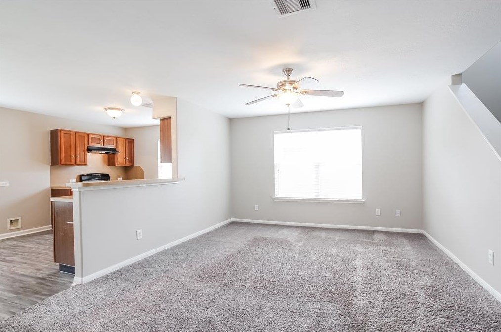 814 Royal George Ln, Houston TX  77047-4468 exterior