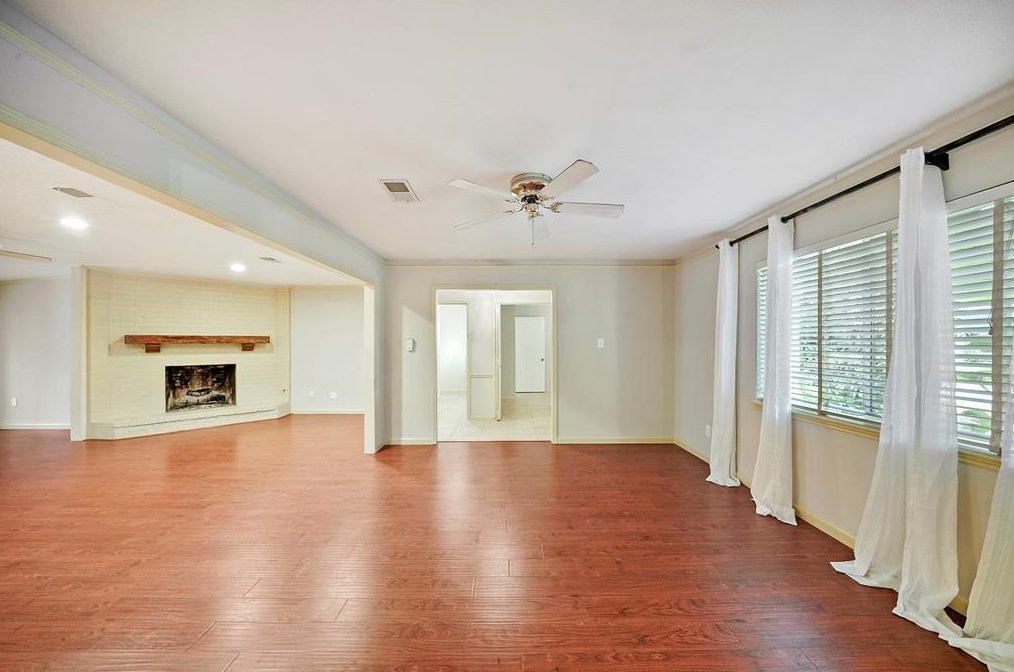 778 Thornbranch Dr, Houston TX  77079-7601 exterior