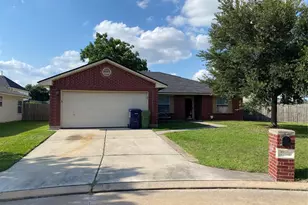 7706 Cloverlake Ct, Houston, TX 77040 - Photo 1