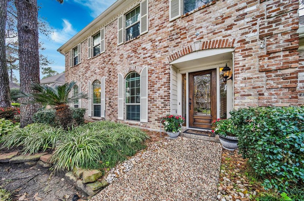 5610 Court Of Lions St, Houston TX  77069-2744 exterior