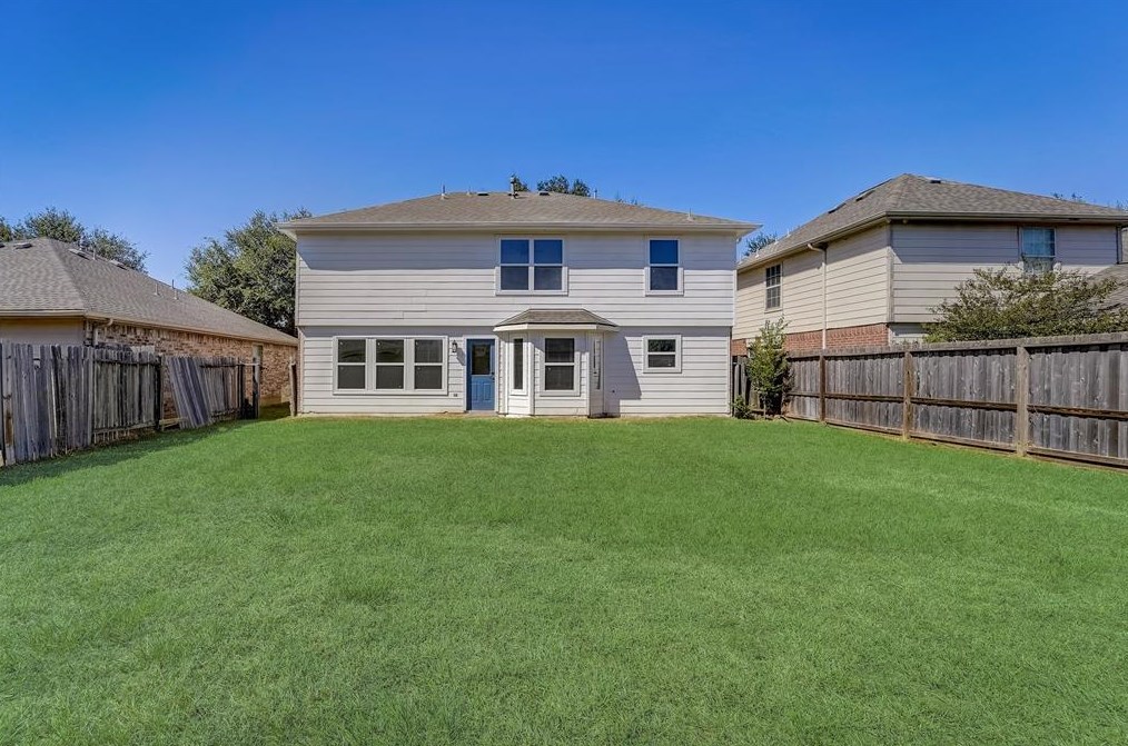 6003 Fallmont Dr, Houston TX  77086-2952 exterior