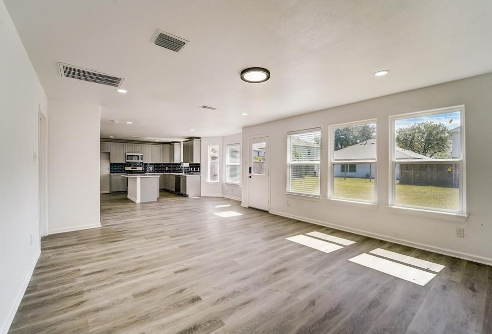 6003 Fallmont Dr, Houston TX  77086-2952 exterior