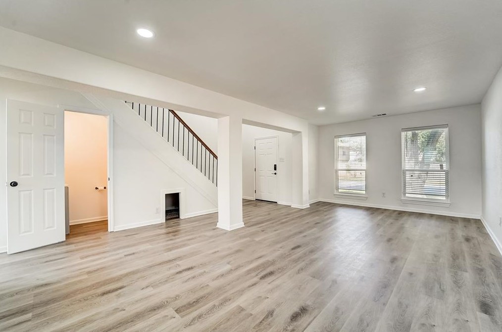 6003 Fallmont Dr, Houston TX  77086-2952 exterior