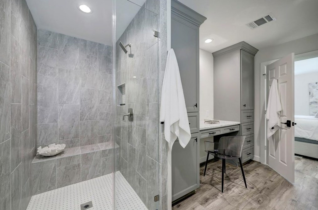 14022 Myrtlea, Houston TX  77079-3207 exterior